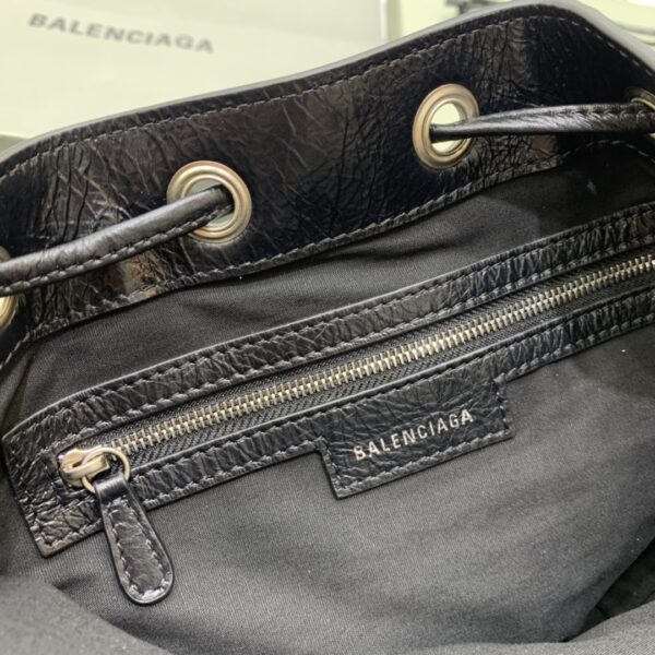 Balenciaga city