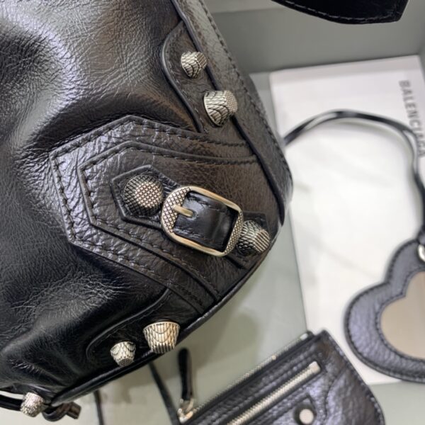 Balenciaga city
