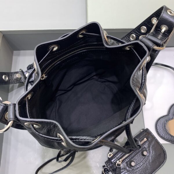 Balenciaga city