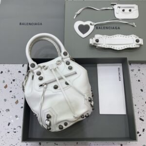 Balenciaga city