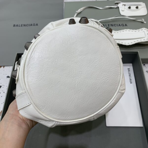 Balenciaga city