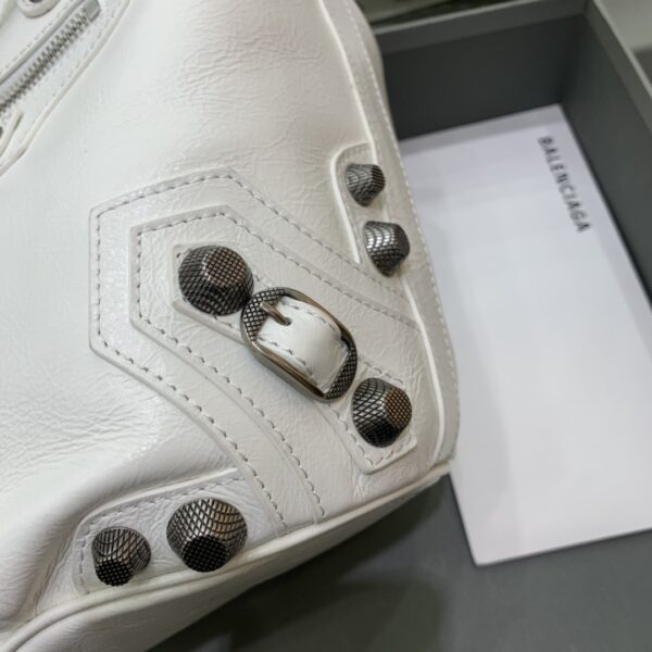Balenciaga city