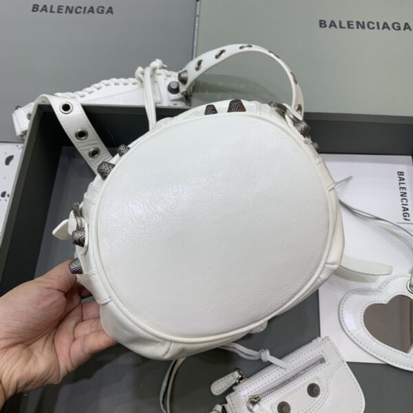 Balenciaga city