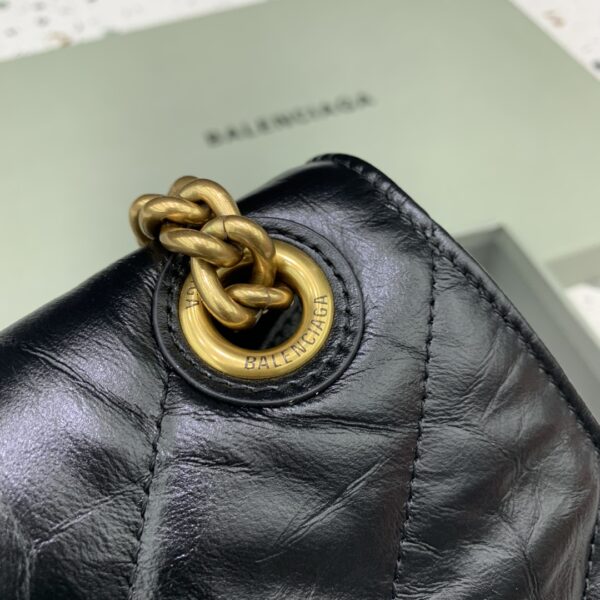 Balenciaga crush medium