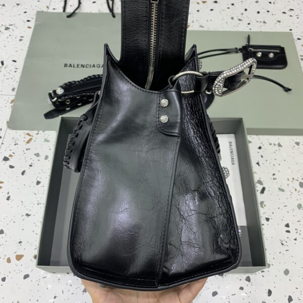 Balenciaga Neo cagole