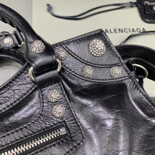 Balenciaga Neo cagole