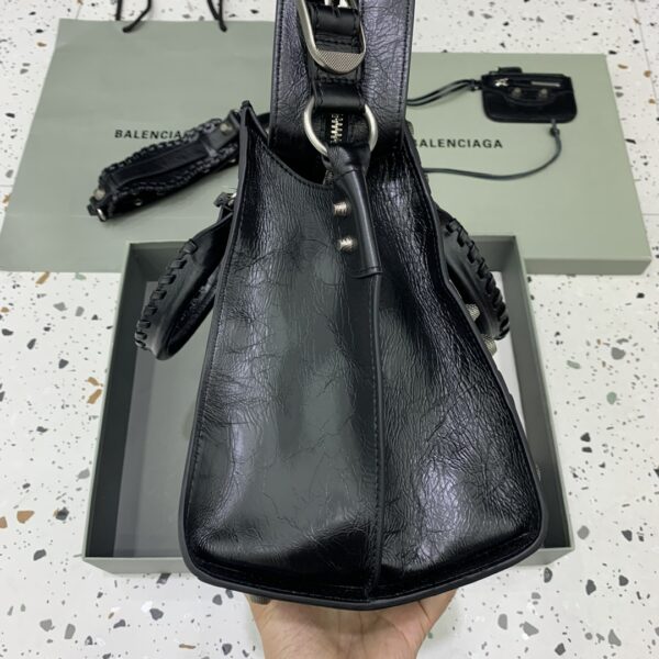 Balenciaga Neo cagole