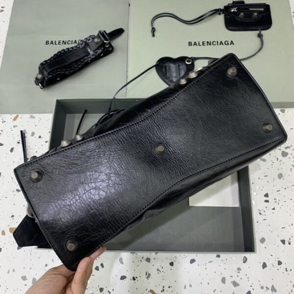 Balenciaga Neo cagole