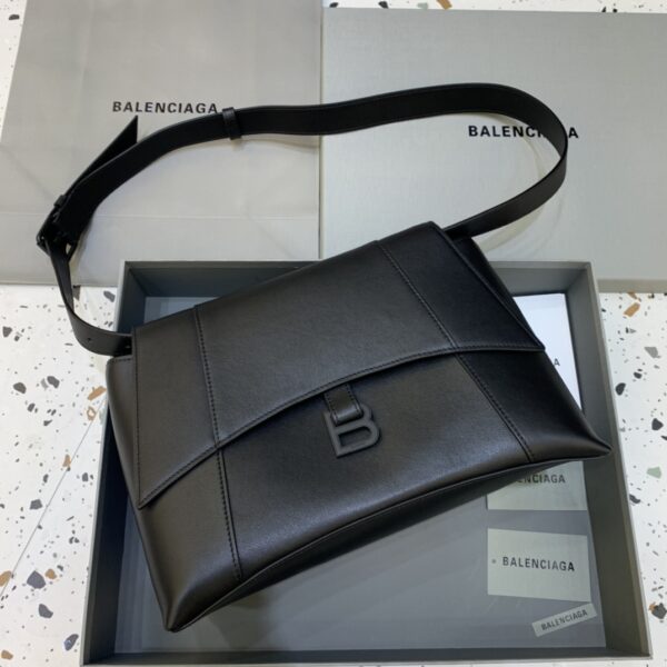 Balenciaga Hourglass