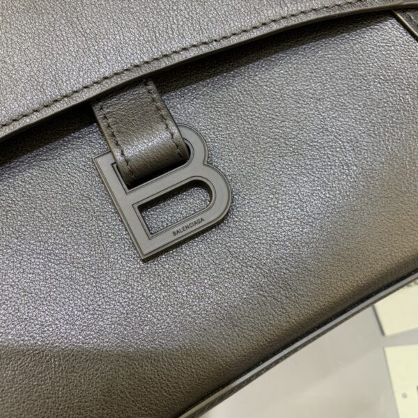 Balenciaga Hourglass