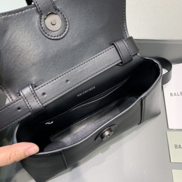 Balenciaga Hourglass