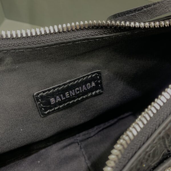 Balenciaga Le Cagole