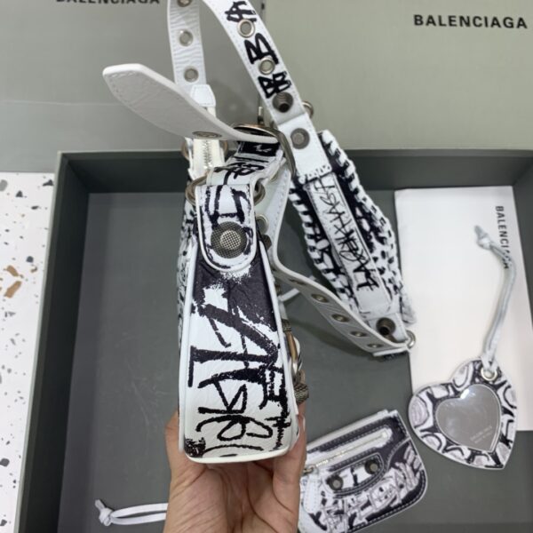 Balenciaga Le Cagole