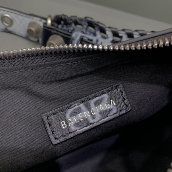 Balenciaga Le Cagole