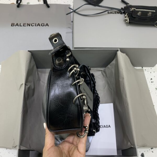 Balenciaga Le Cagole