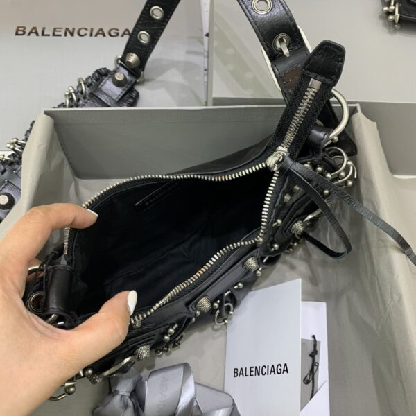Balenciaga Le Cagole
