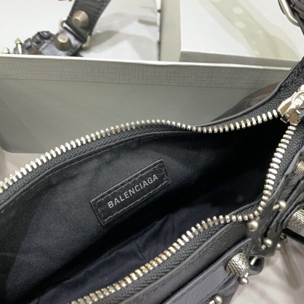 Balenciaga Le Cagole
