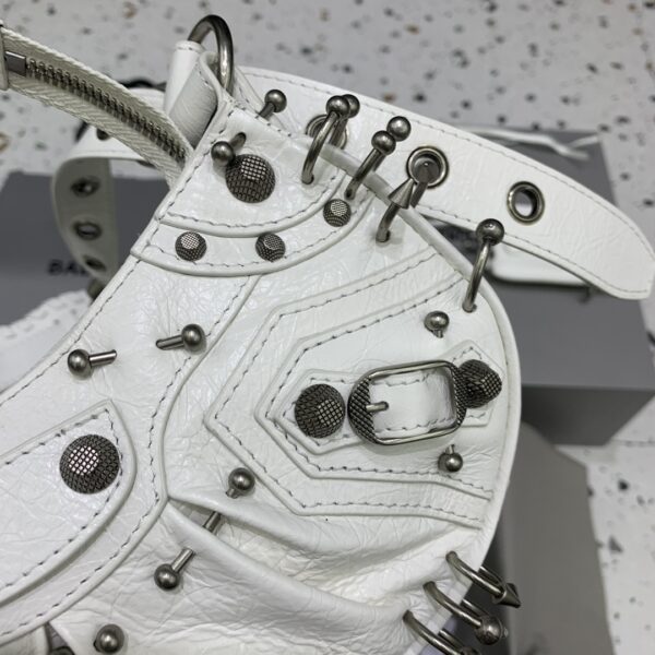 Balenciaga Le Cagole