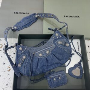 Balenciaga Le Cagole