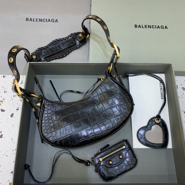 Balenciaga Le Cagole