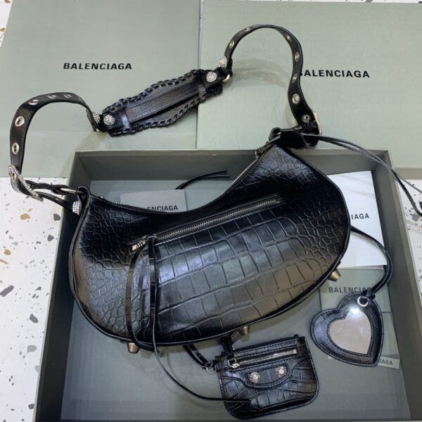 Balenciaga Le Cagole