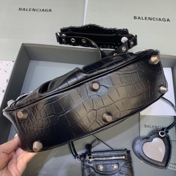 Balenciaga Le Cagole