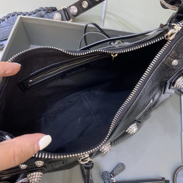 Balenciaga Le Cagole