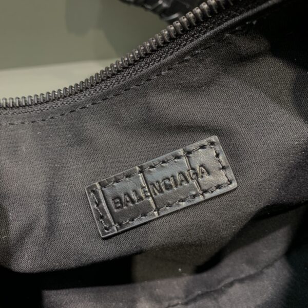 Balenciaga Le Cagole