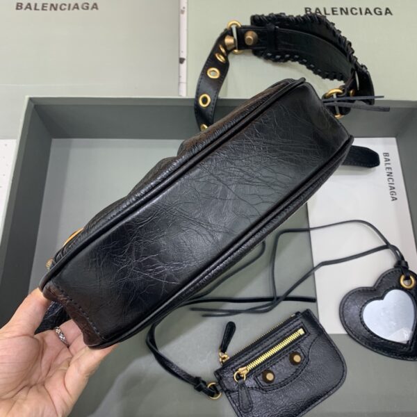 Balenciaga Le Cagole