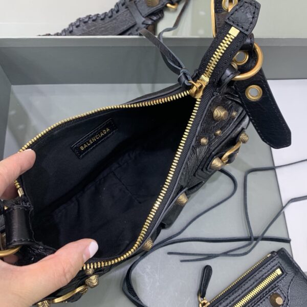 Balenciaga Le Cagole