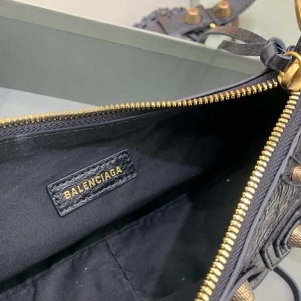 Balenciaga Le Cagole