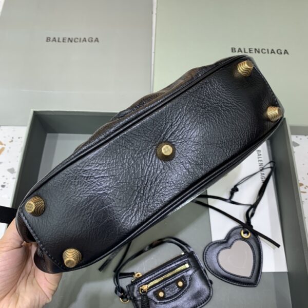 Balenciaga Le Cagole