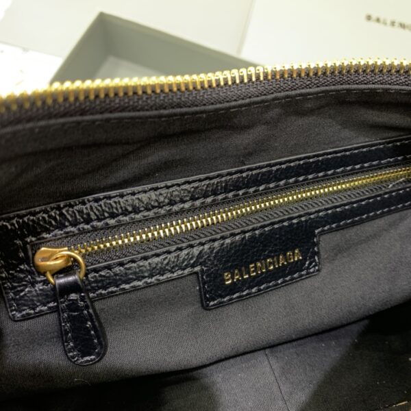 Balenciaga Le Cagole
