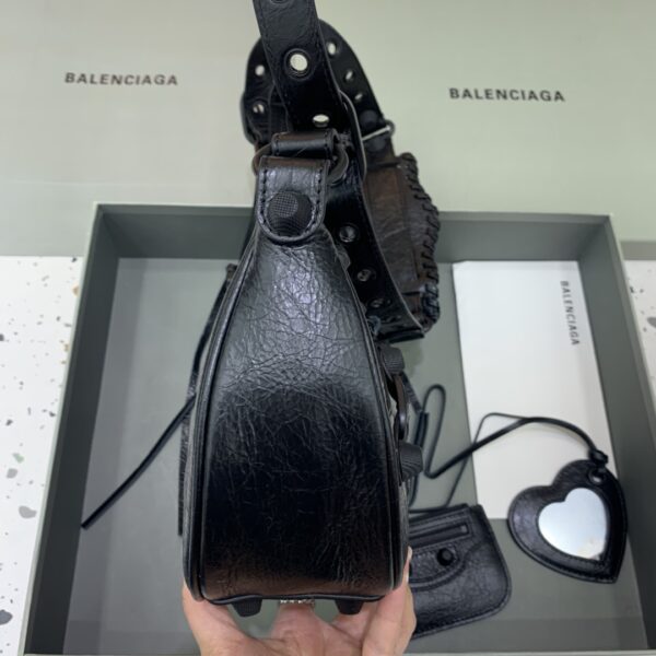 Balenciaga Le Cagole