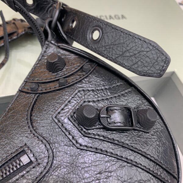 Balenciaga Le Cagole