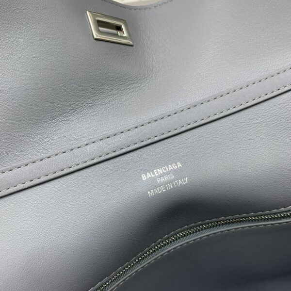 Balenciaga Rodeo Medium