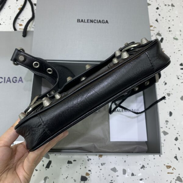 Balenciag Spring 24 · Le cagole Small Bag
