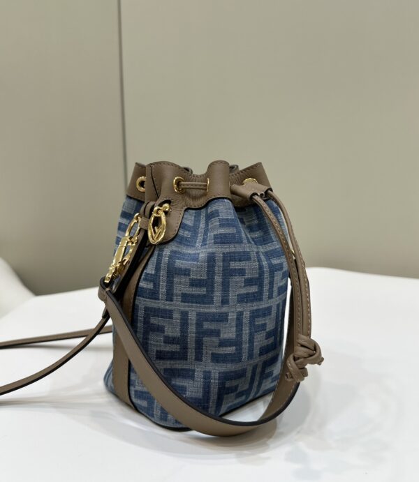 Fendi Mon Tresor Small Bag