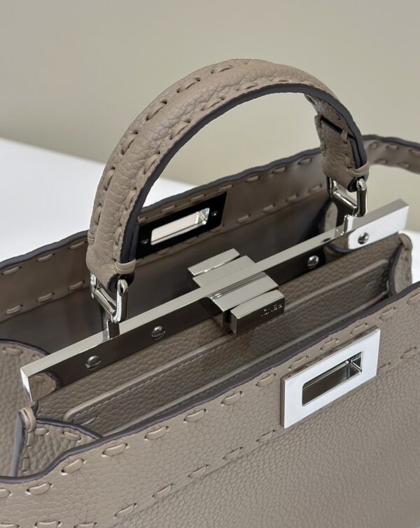 FENDI Peekaboo ISeeU Small