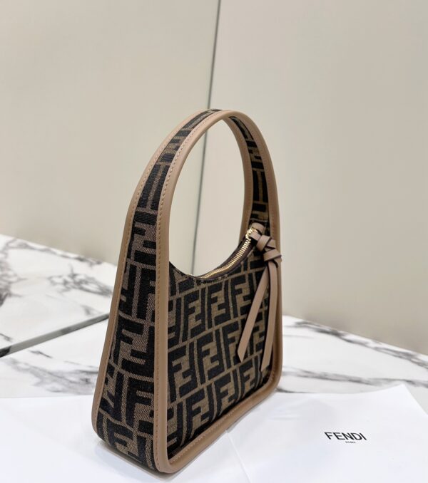 Fendi Mini Fendessence