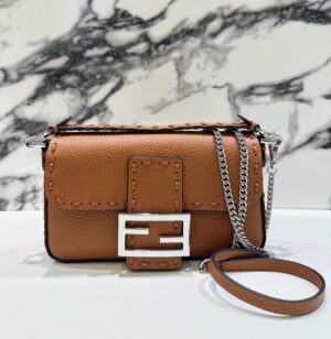 FENDI BAGUETTE
