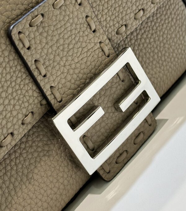 FENDI BAGUETTE
