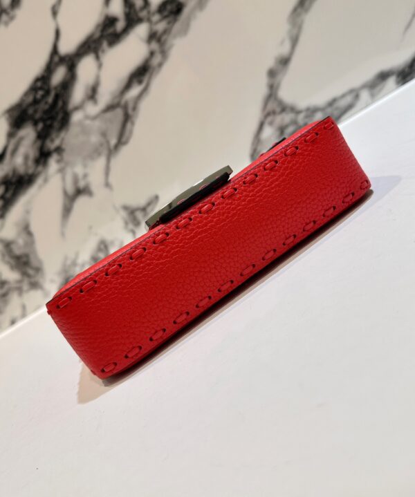 FENDI BAGUETTE