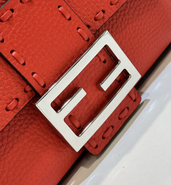FENDI BAGUETTE