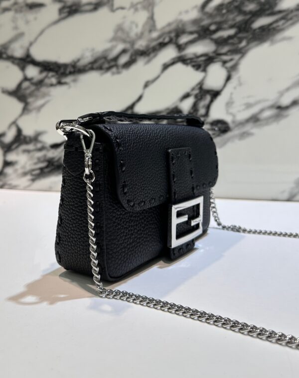 FENDI BAGUETTE