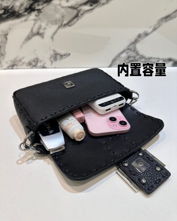 FENDI BAGUETTE