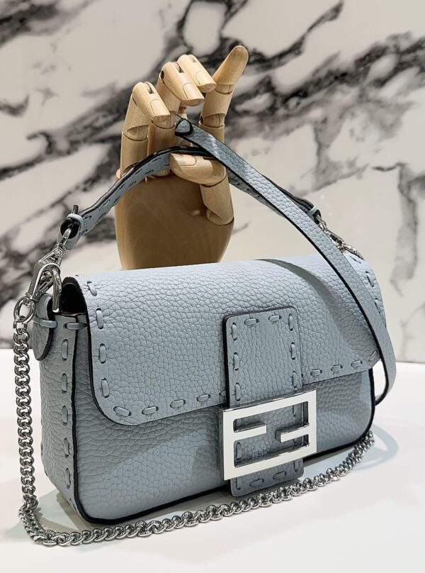 FENDI BAGUETTE
