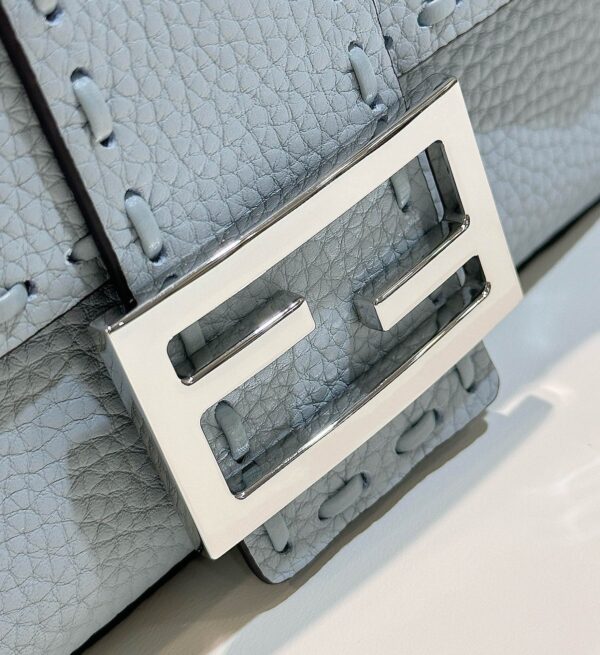 FENDI BAGUETTE
