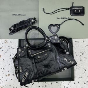Balenciaga Neo cagole Bag