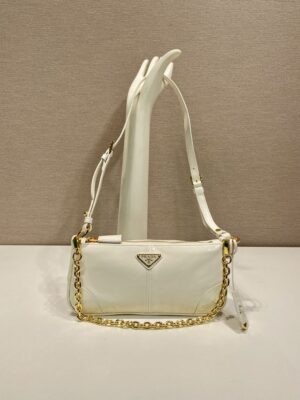 Prada Re-Edition 2002 medium leather shoulder bag